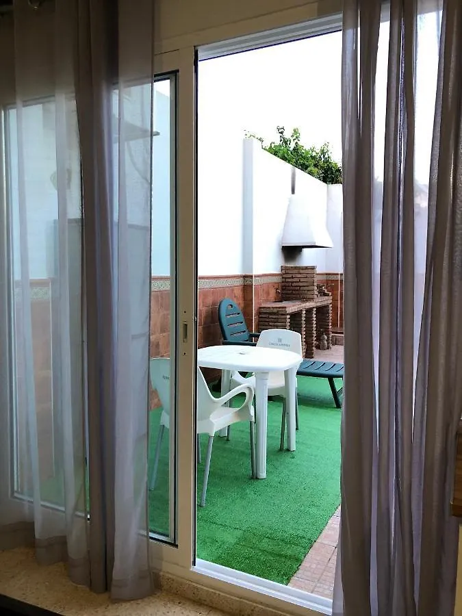 Apartmán Apartamento Con Piscina En Ciudad Jardin Màlaga